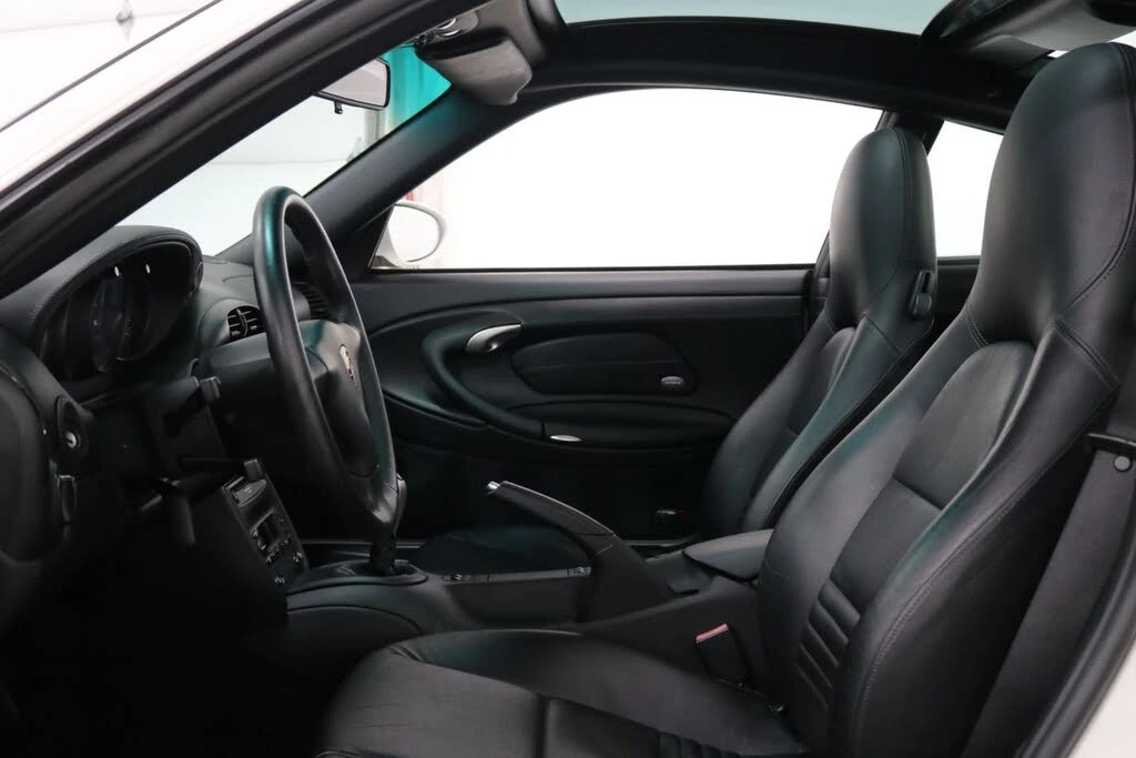 2002 Porsche 996 Carrera - Image 29 of 31