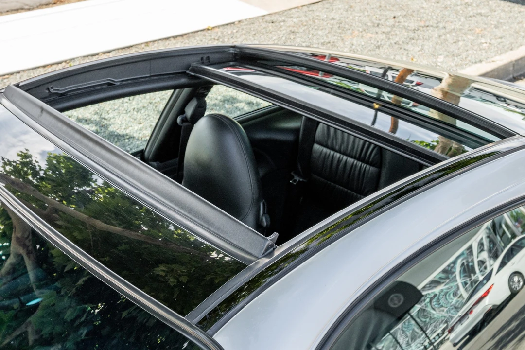 2002 Porsche 996 Carrera - Image 30 of 31