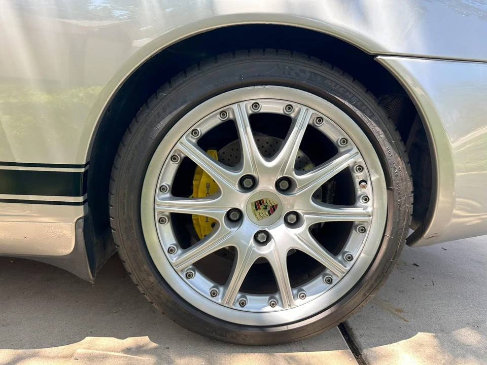 2002 Porsche 996 Carrera - Image 27 of 31
