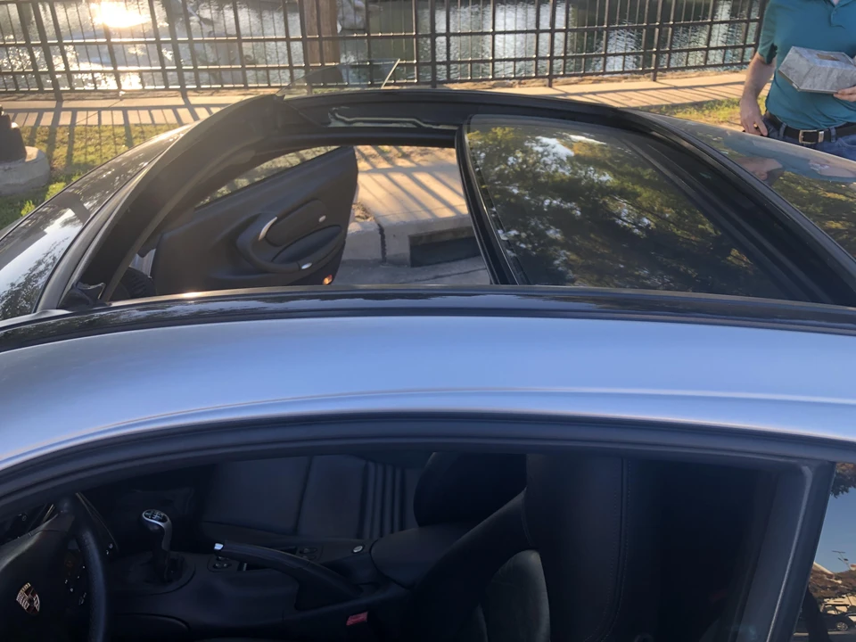 2002 Porsche 996 Carrera - Image 10 of 30