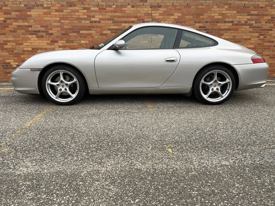 2002 Porsche 996 Carrera - Image 2 of 31