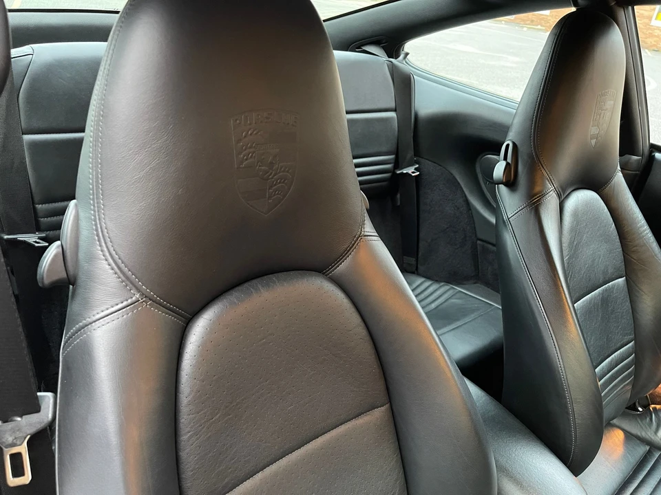 2002 Porsche 996 Carrera - Image 28 of 31