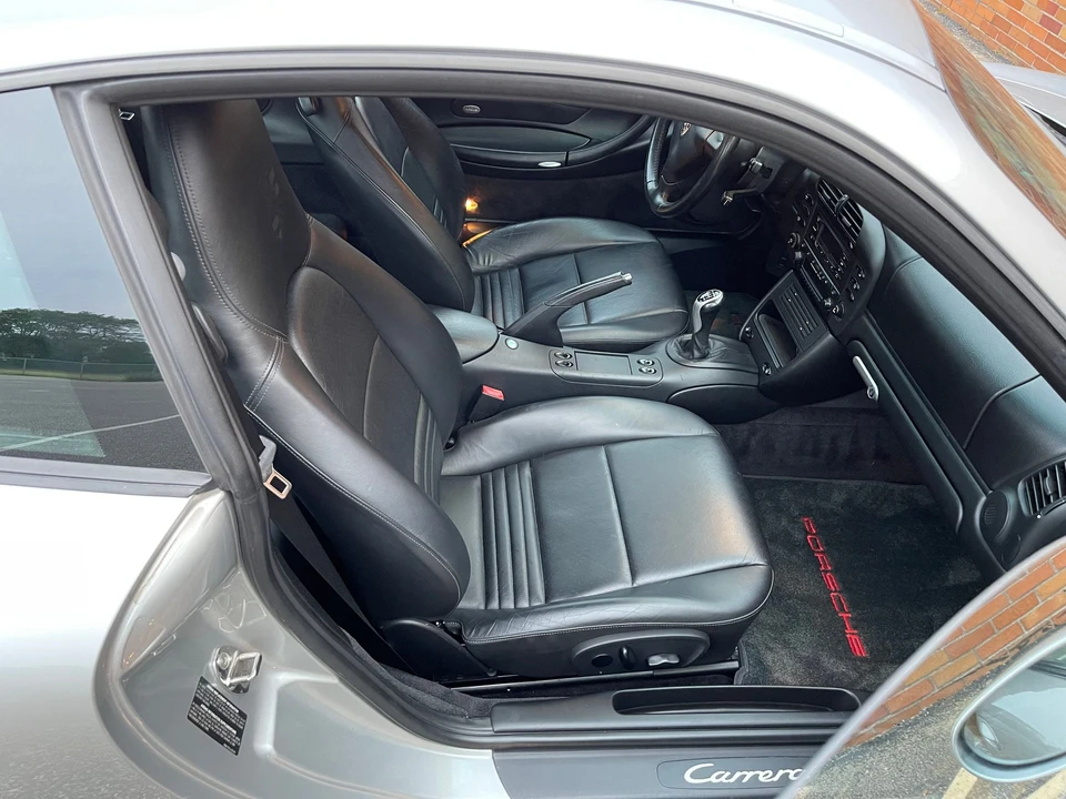 2002 Porsche 996 Carrera - Image 30 of 31