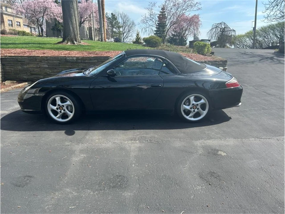 2002 Porsche 996 Carrera - Image 11 of 13