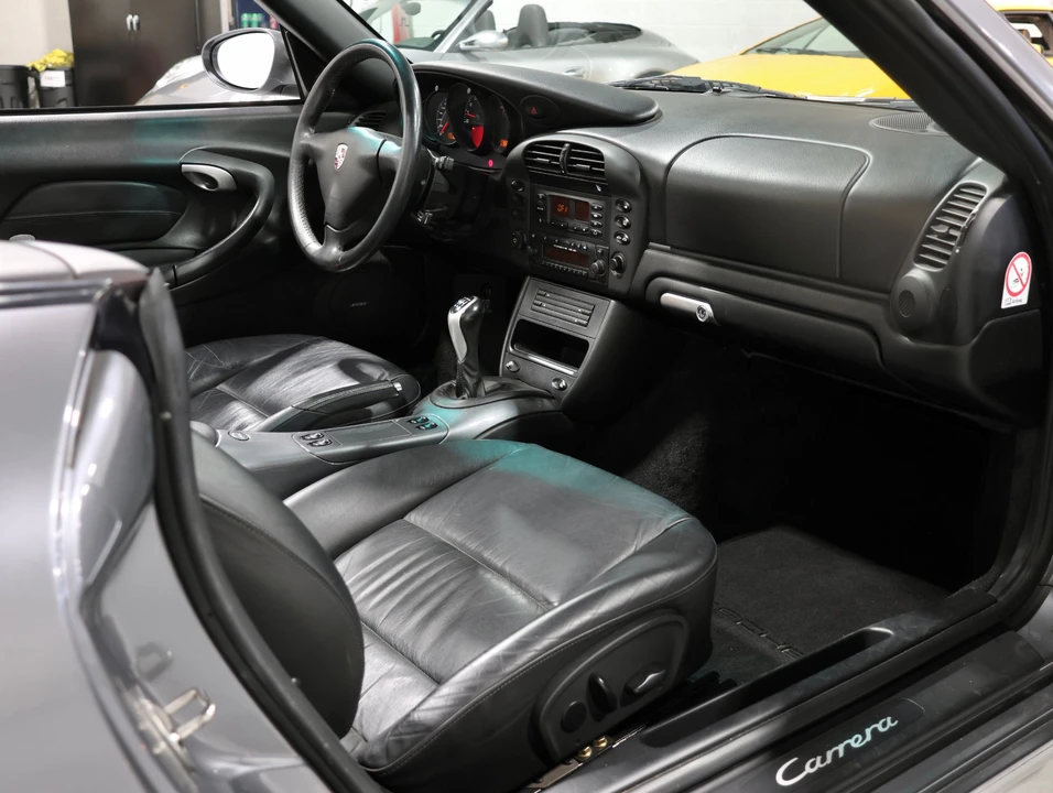 2002 Porsche 996 Carrera - Image 12 of 31