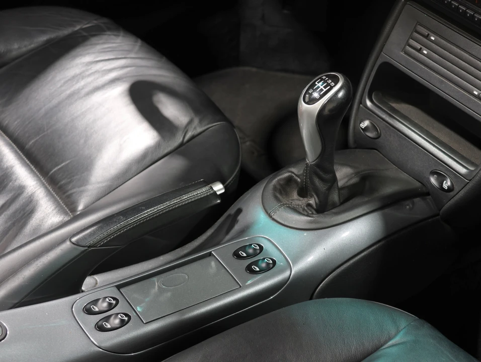 2002 Porsche 996 Carrera - Image 15 of 31