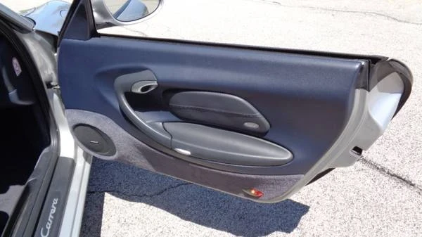 2002 Porsche 996 Carrera - Image 10 of 16
