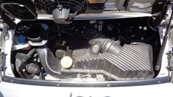 2002 Porsche 996 Carrera - Image 13 of 16
