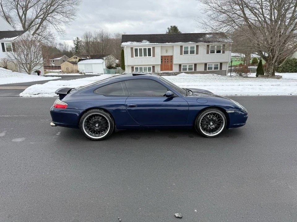 2002 Porsche 996 GT3 - Image 2 of 15