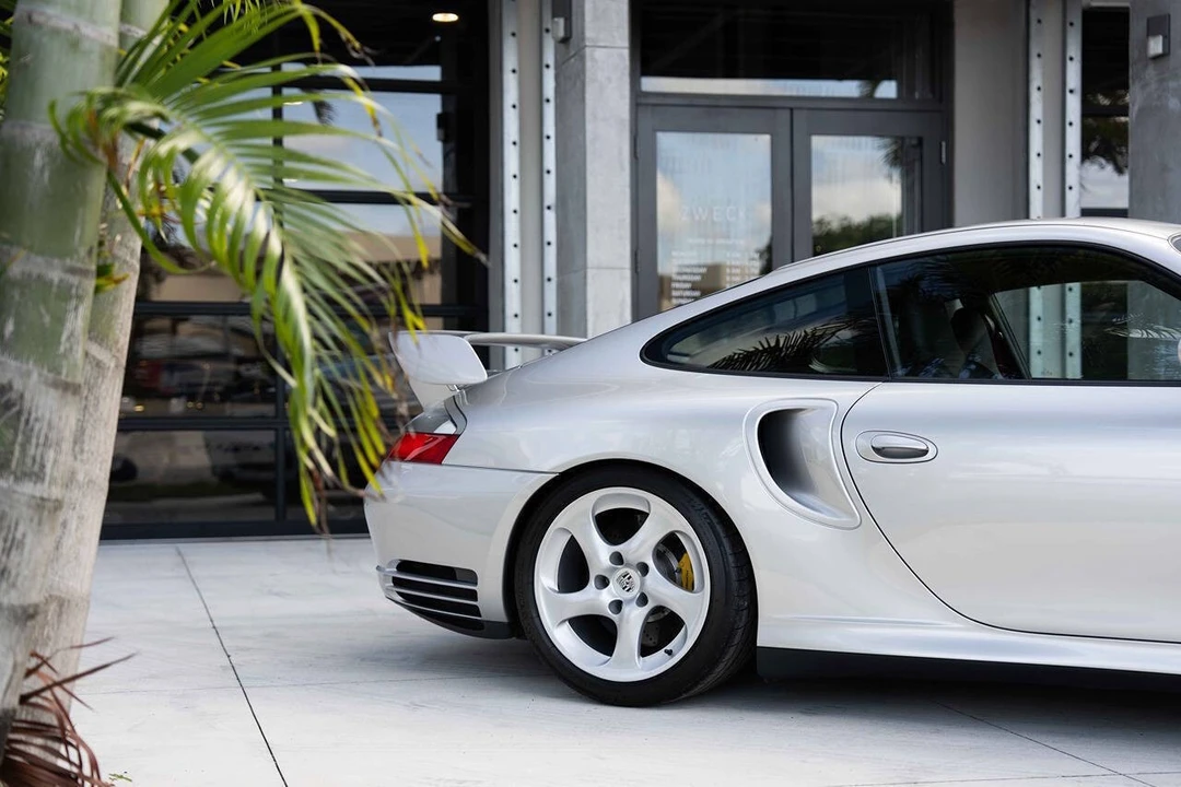 2002 Porsche 996 GT2 - Image 3 of 31