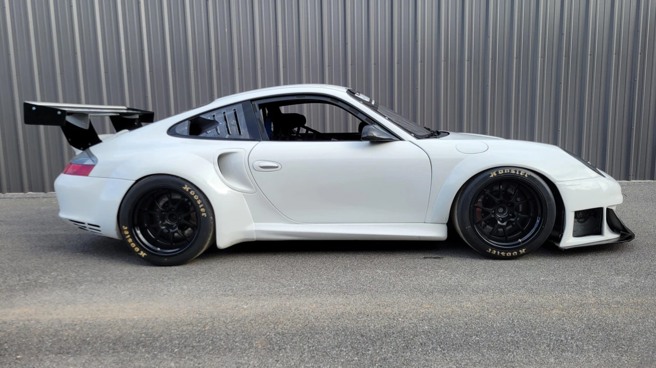2002 Porsche 996 GT2 - Image 3 of 31