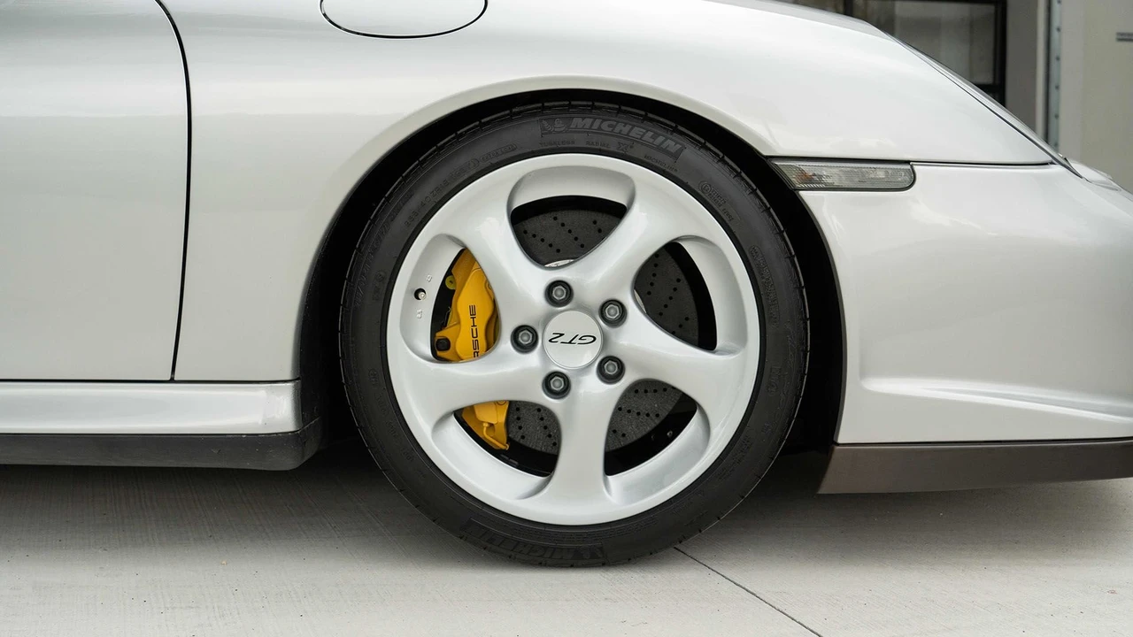 2002 Porsche 996 GT2 - Image 29 of 31