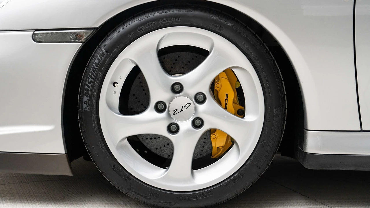 2002 Porsche 996 GT2 - Image 27 of 31
