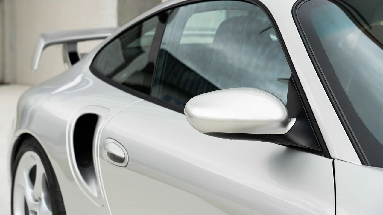 2002 Porsche 996 GT2 - Image 19 of 31
