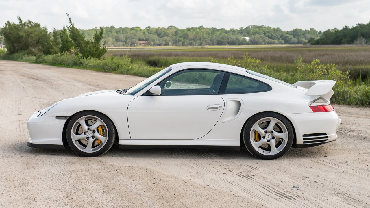 2002 Porsche 996 GT2 - Image 8 of 31