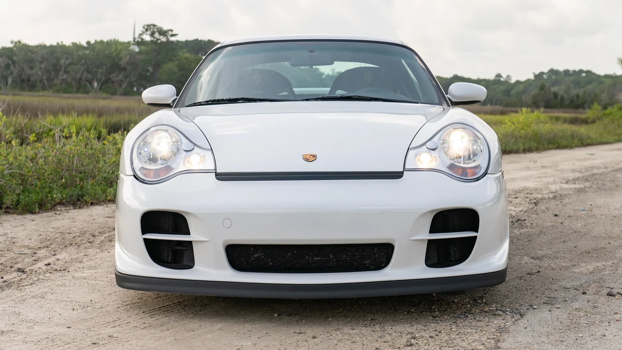 2002 Porsche 996 GT2 - Image 13 of 31