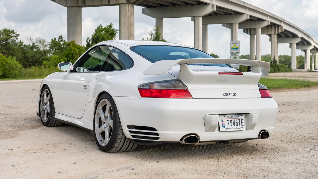 2002 Porsche 996 GT2 - Image 7 of 31
