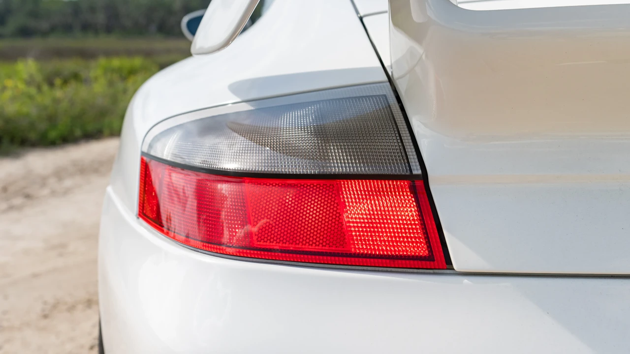 2002 Porsche 996 GT2 - Image 17 of 31