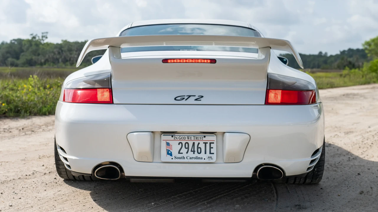 2002 Porsche 996 GT2 - Image 16 of 31