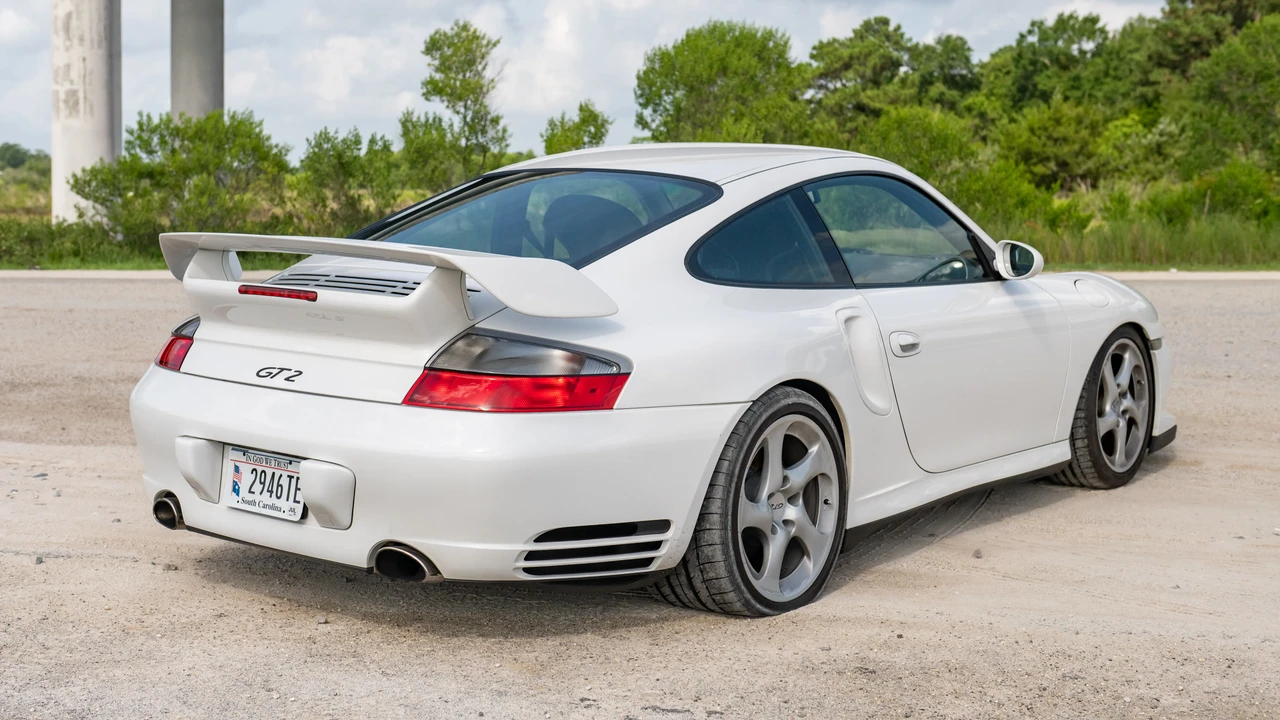 2002 Porsche 996 GT2 - Image 5 of 31