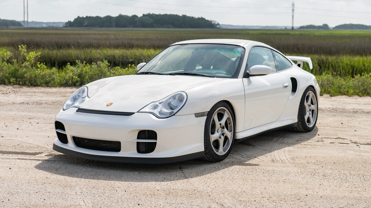 2002 Porsche 996 GT2 - Image 9 of 31