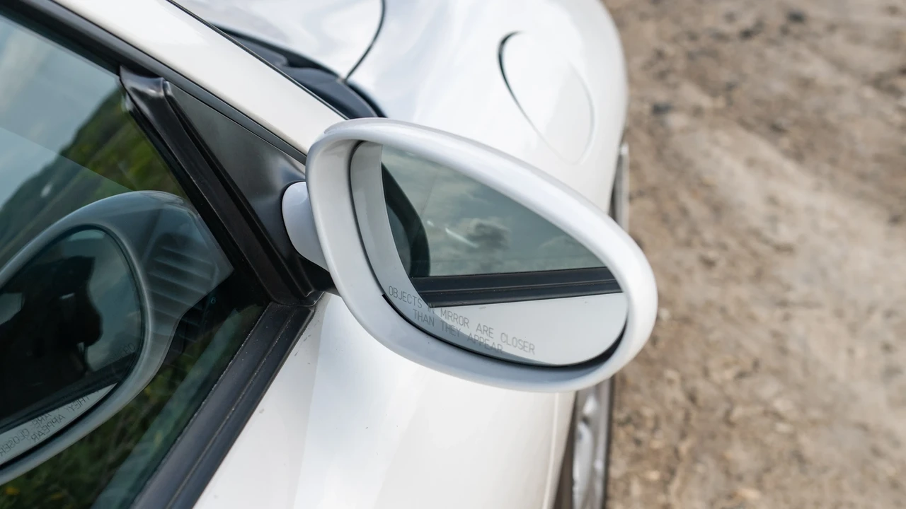 2002 Porsche 996 GT2 - Image 27 of 31