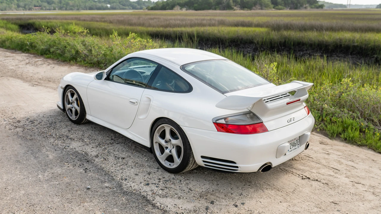 2002 Porsche 996 GT2 - Image 12 of 31