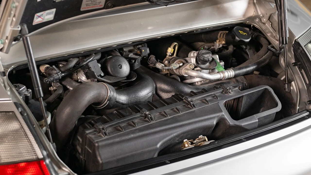 2002 Porsche 996 GT2 - Image 6 of 31