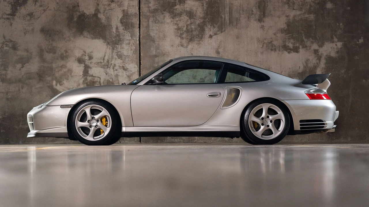 2002 Porsche 996 GT2 - Image 9 of 31