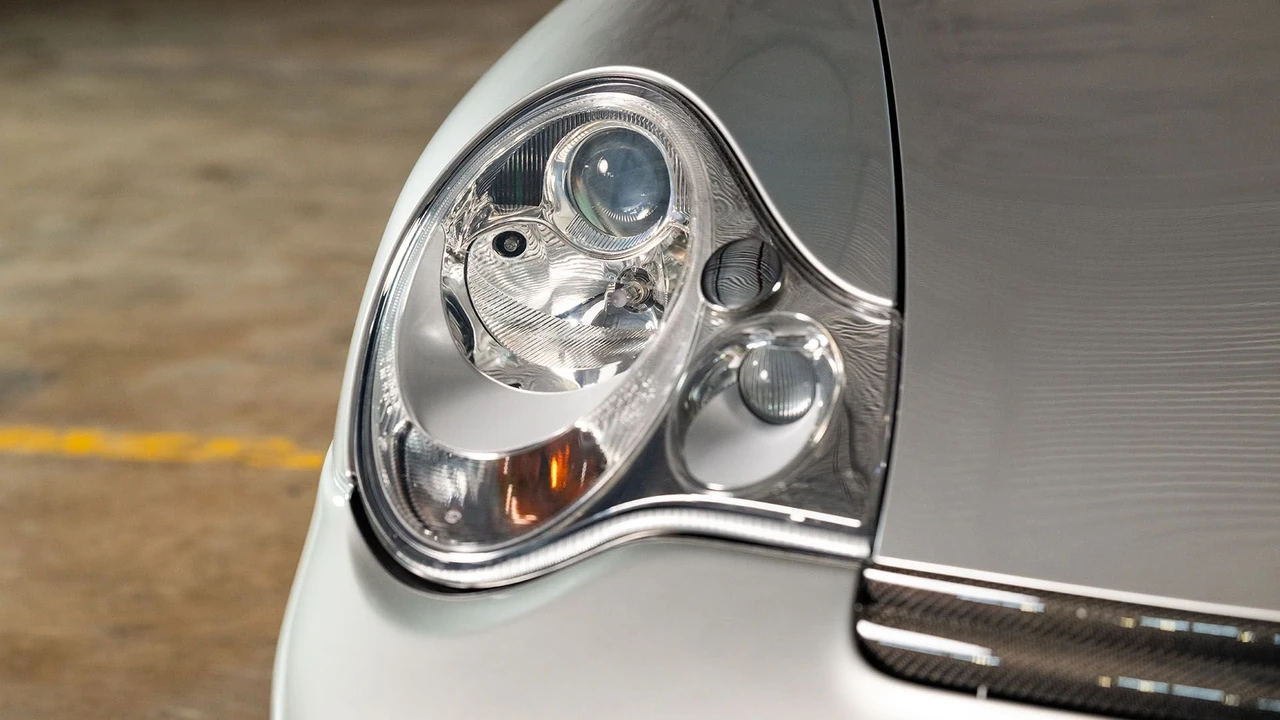 2002 Porsche 996 GT2 - Image 15 of 31