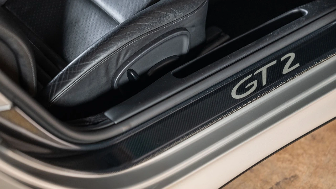 2002 Porsche 996 GT2 - Image 31 of 31