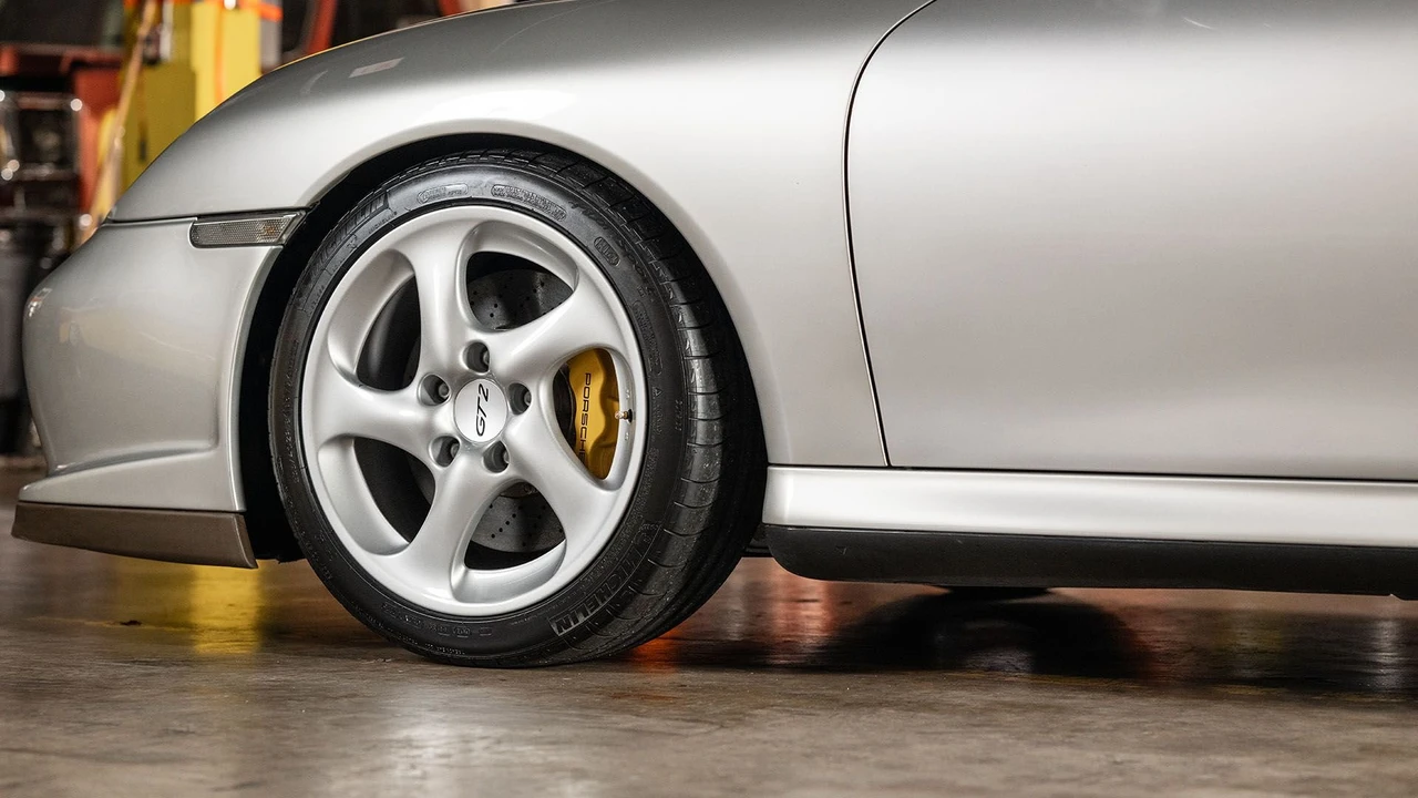 2002 Porsche 996 GT2 - Image 21 of 31