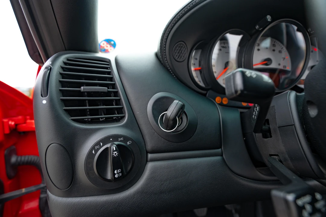2002 Porsche 996 GT2 - Image 27 of 31