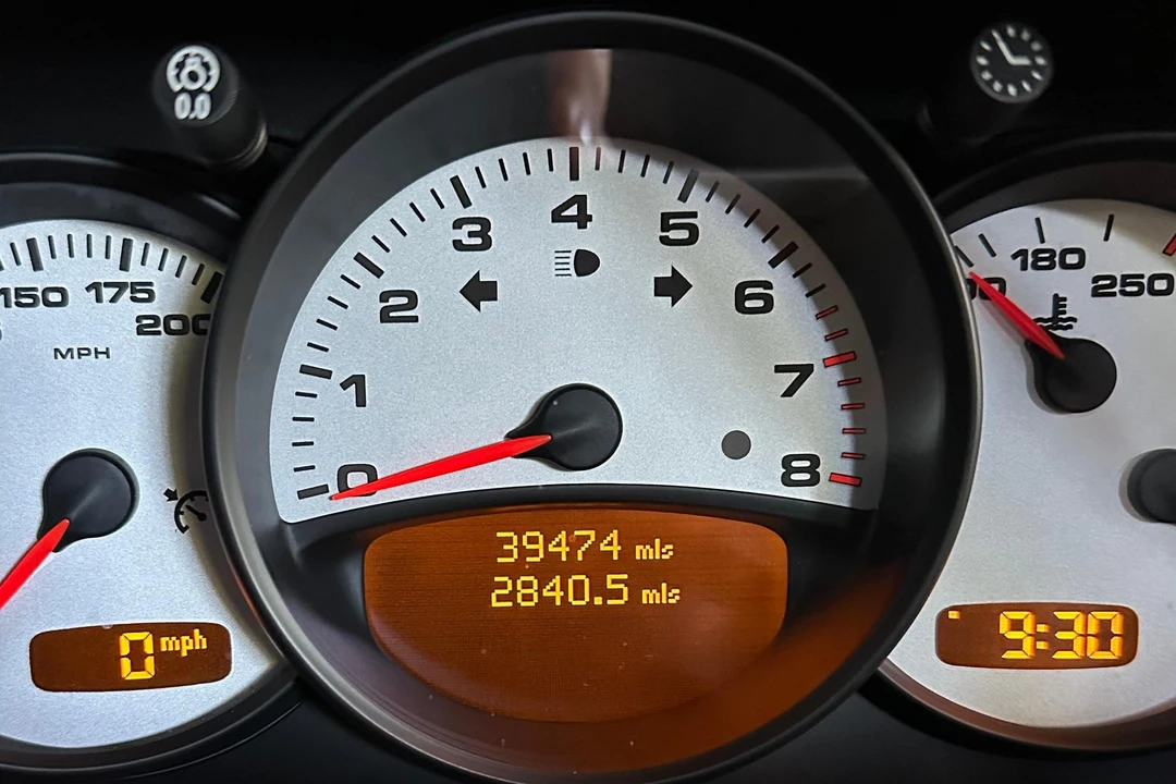 2002 Porsche 996 GT2 - Image 25 of 31