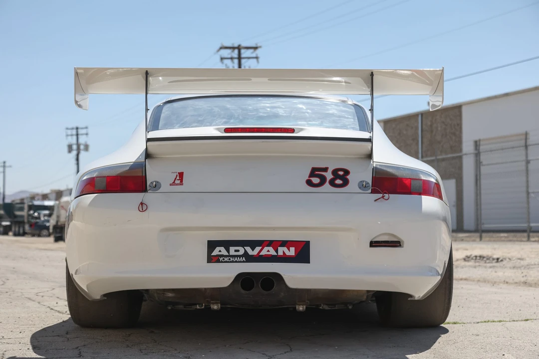 2002 Porsche 996 GT3 - Image 10 of 31