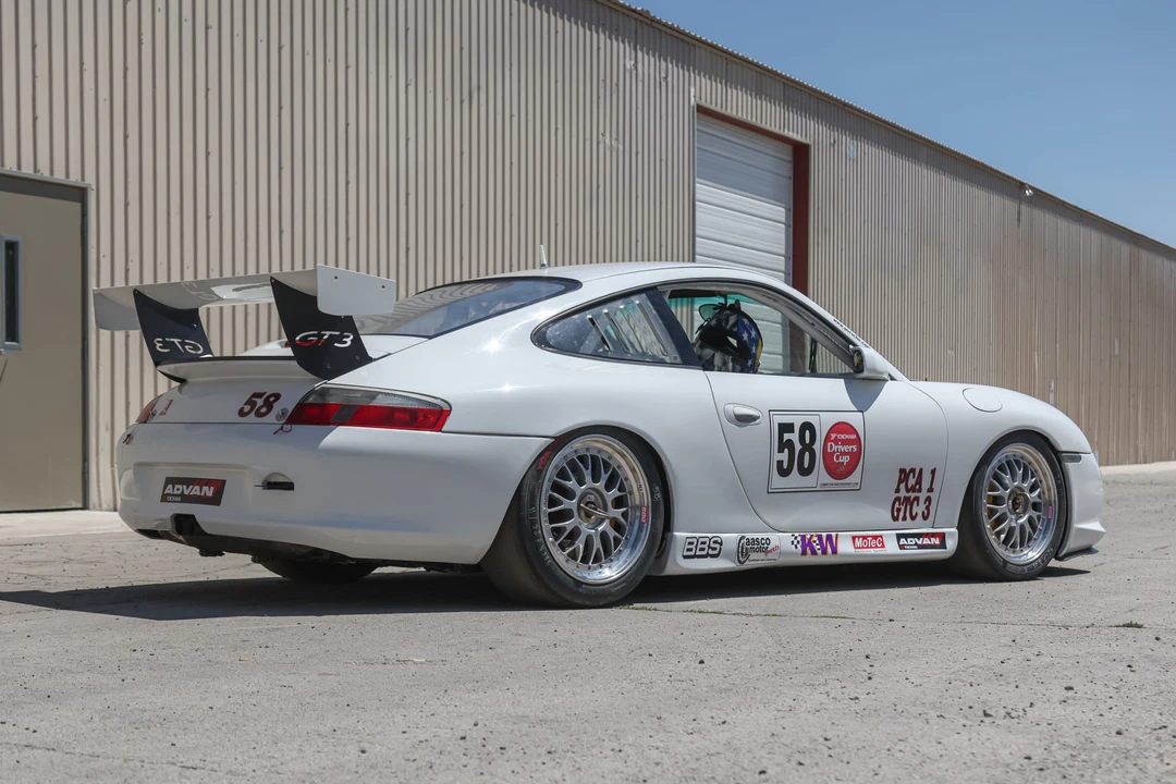 2002 Porsche 996 GT3 - Image 13 of 31