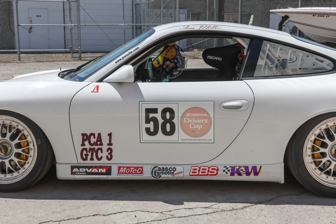 2002 Porsche 996 GT3 - Image 16 of 31