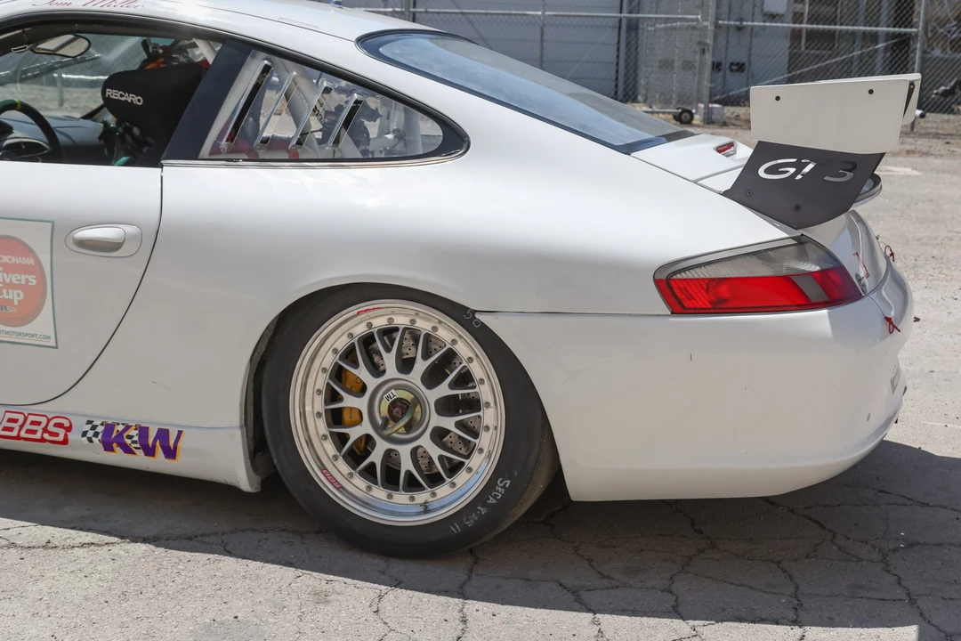 2002 Porsche 996 GT3 - Image 17 of 31