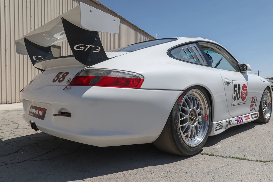 2002 Porsche 996 GT3 - Image 18 of 31