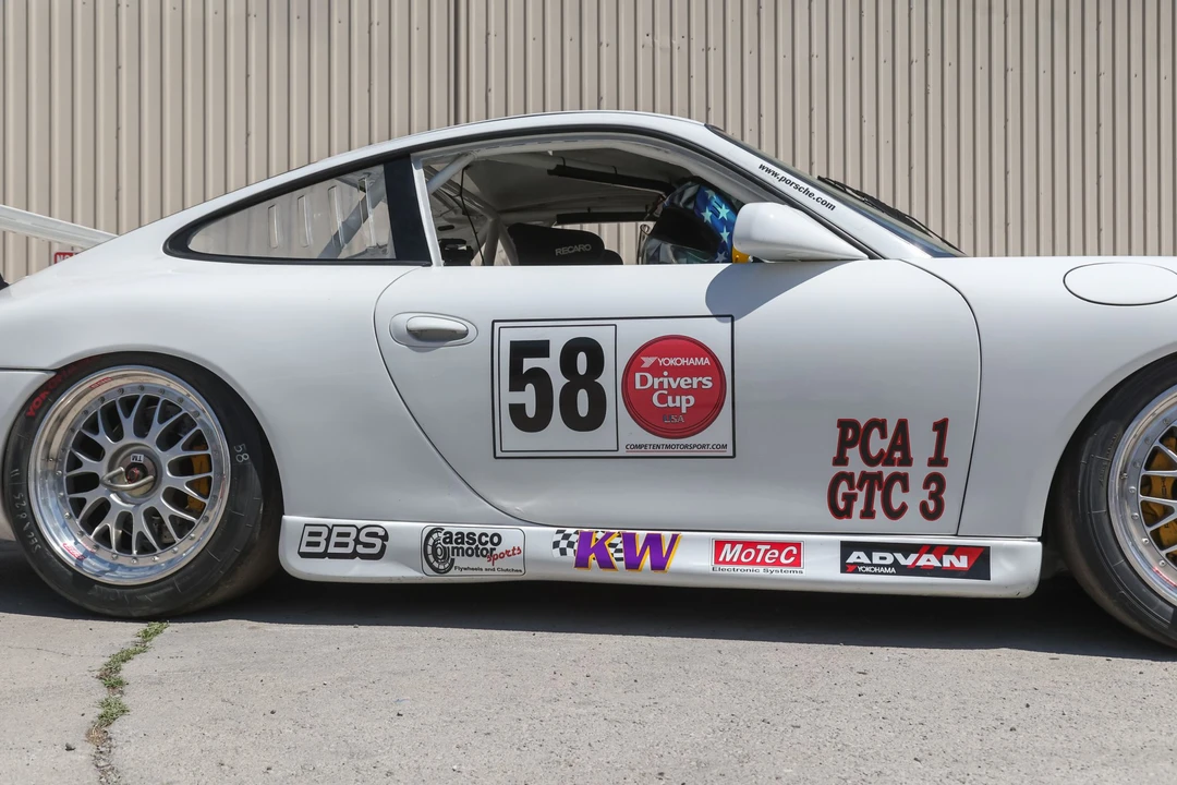 2002 Porsche 996 GT3 - Image 23 of 31