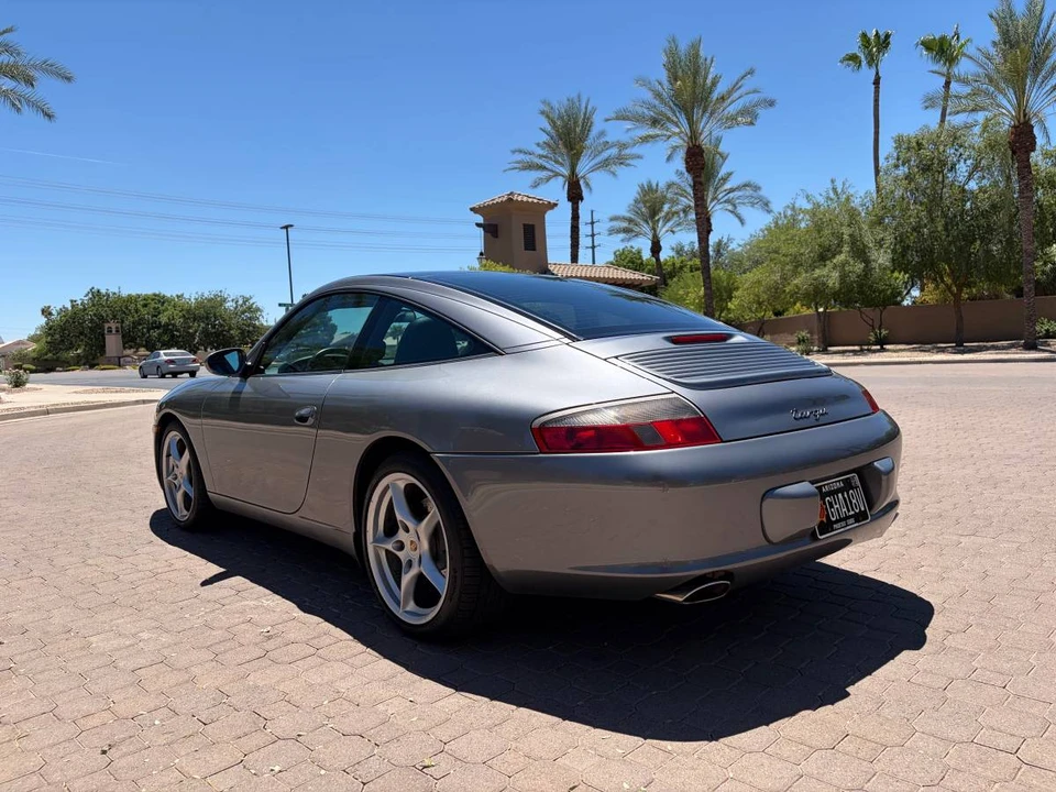 2002 Porsche 911 - Image 13 of 19
