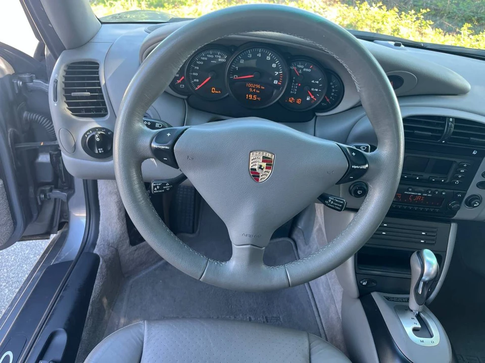 2002 Porsche 996 Carrera - Image 8 of 18