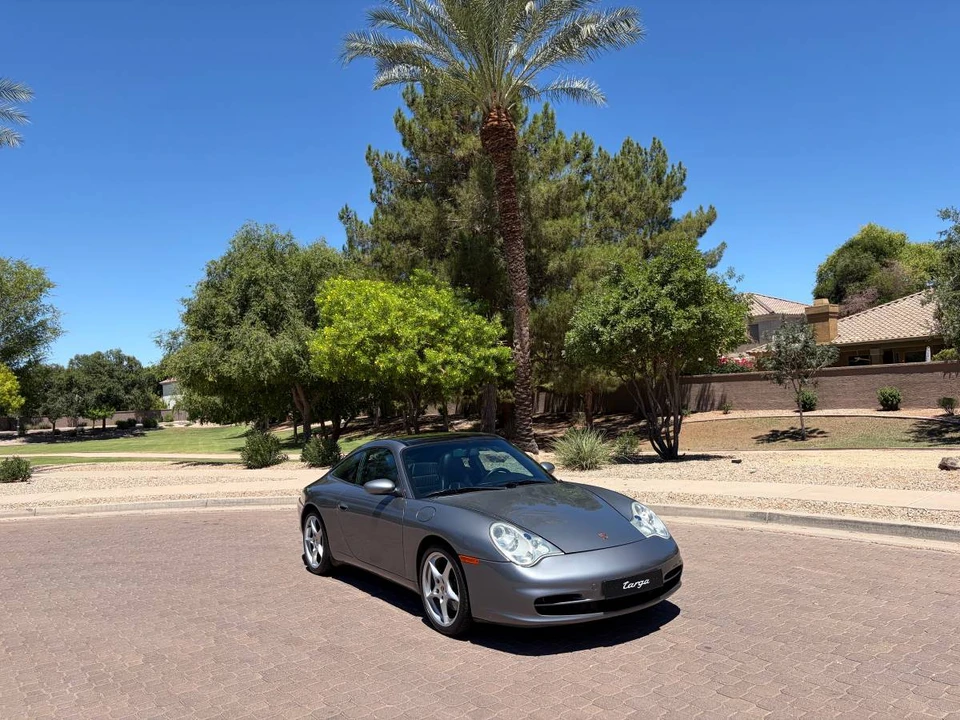 2002 Porsche 911 - Image 17 of 19