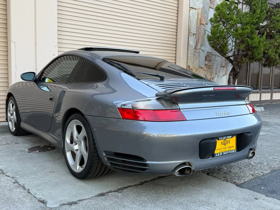 2002 Porsche 996 Carrera - Image 16 of 17