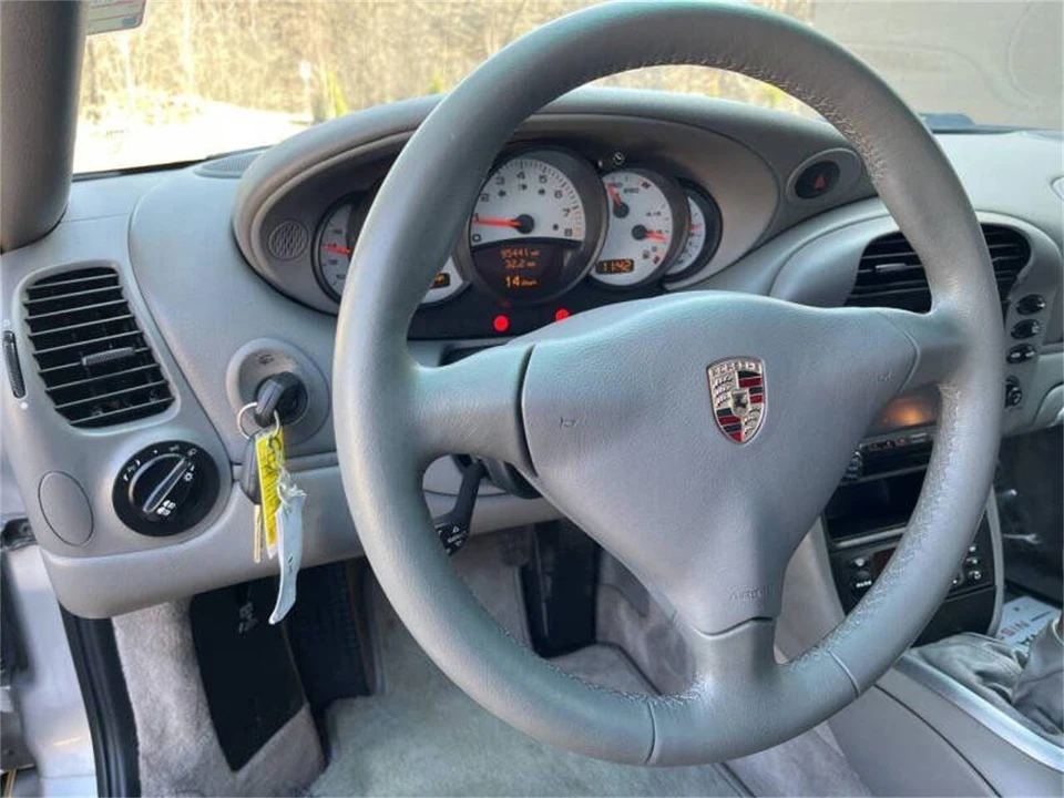2002 Porsche 996 Carrera - Image 8 of 14