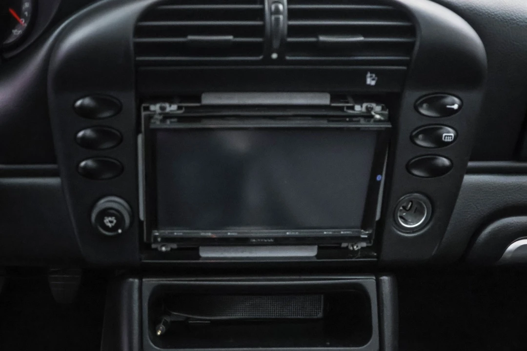 2002 Porsche 996 Targa - Image 15 of 21