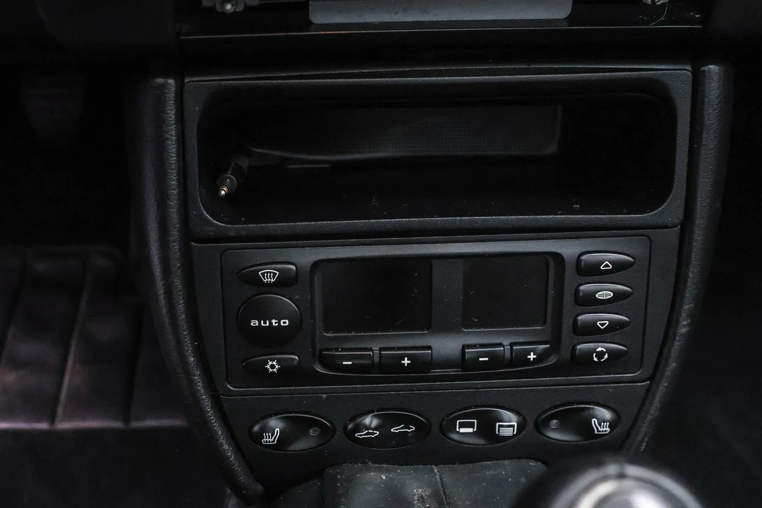 2002 Porsche 996 Targa - Image 16 of 21