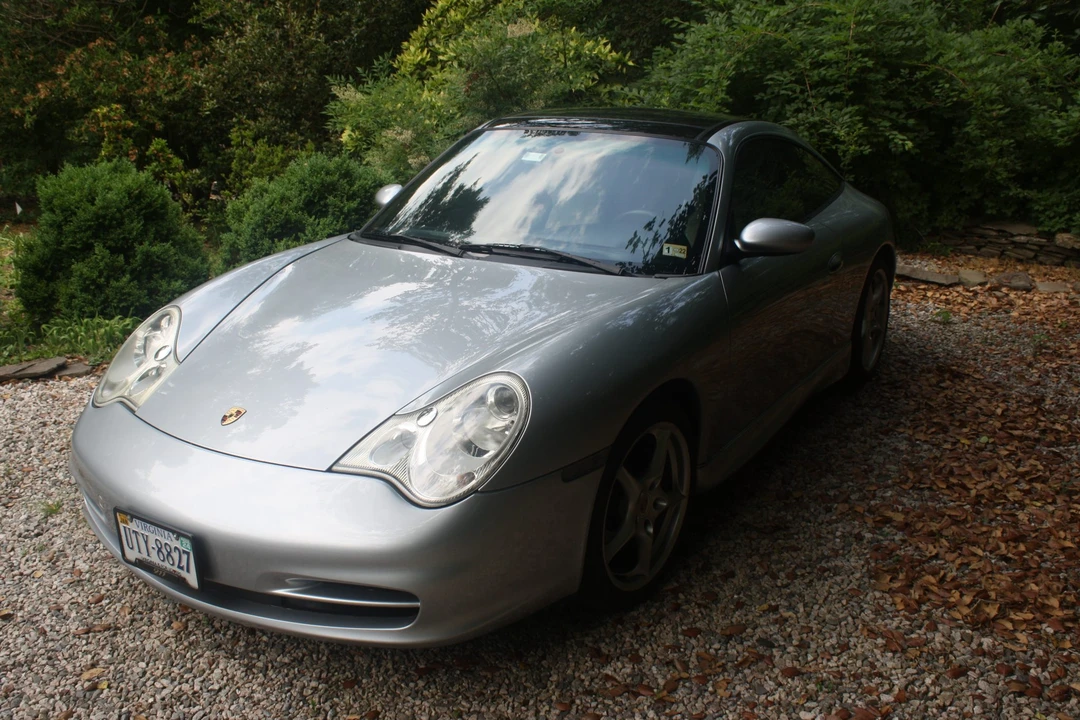 2002 Porsche 996 Carrera - Image 2 of 31