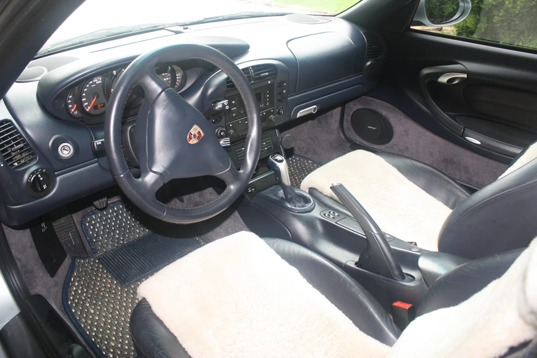 2002 Porsche 996 Carrera - Image 25 of 31
