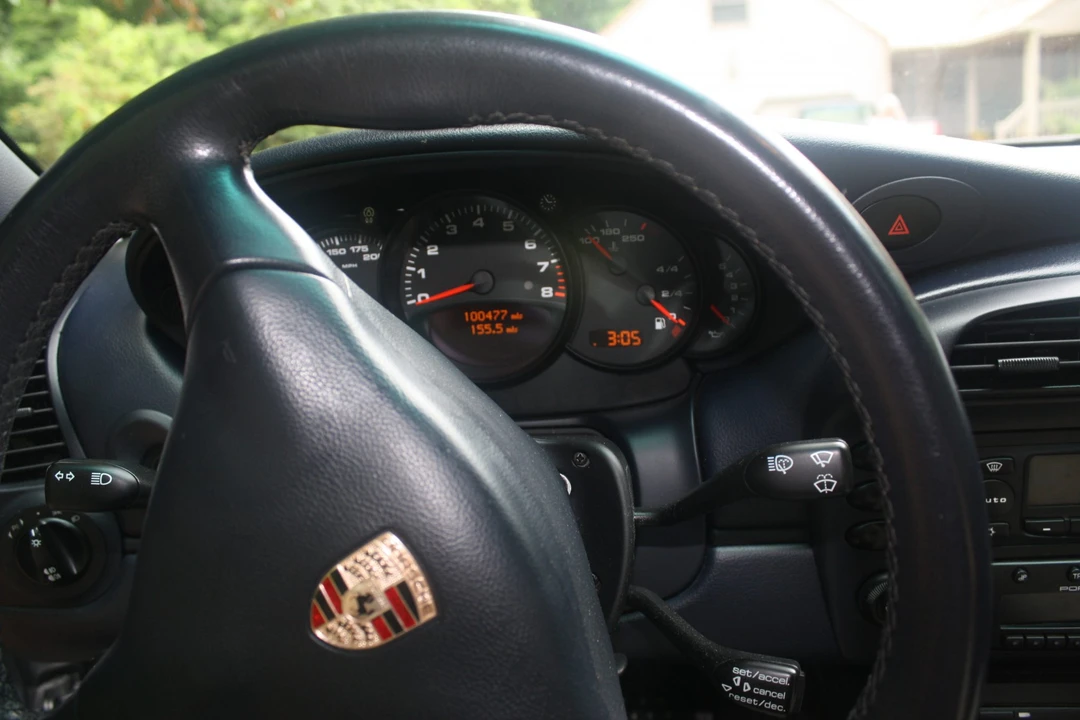 2002 Porsche 996 Carrera - Image 27 of 31